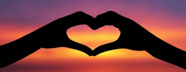 heart_with_hands_2.jpg